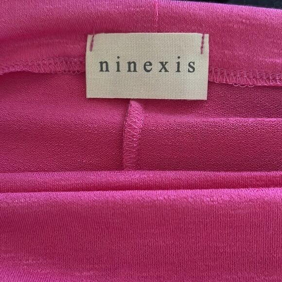 New Ninexis pink wide neck top - Picture 2 of 10